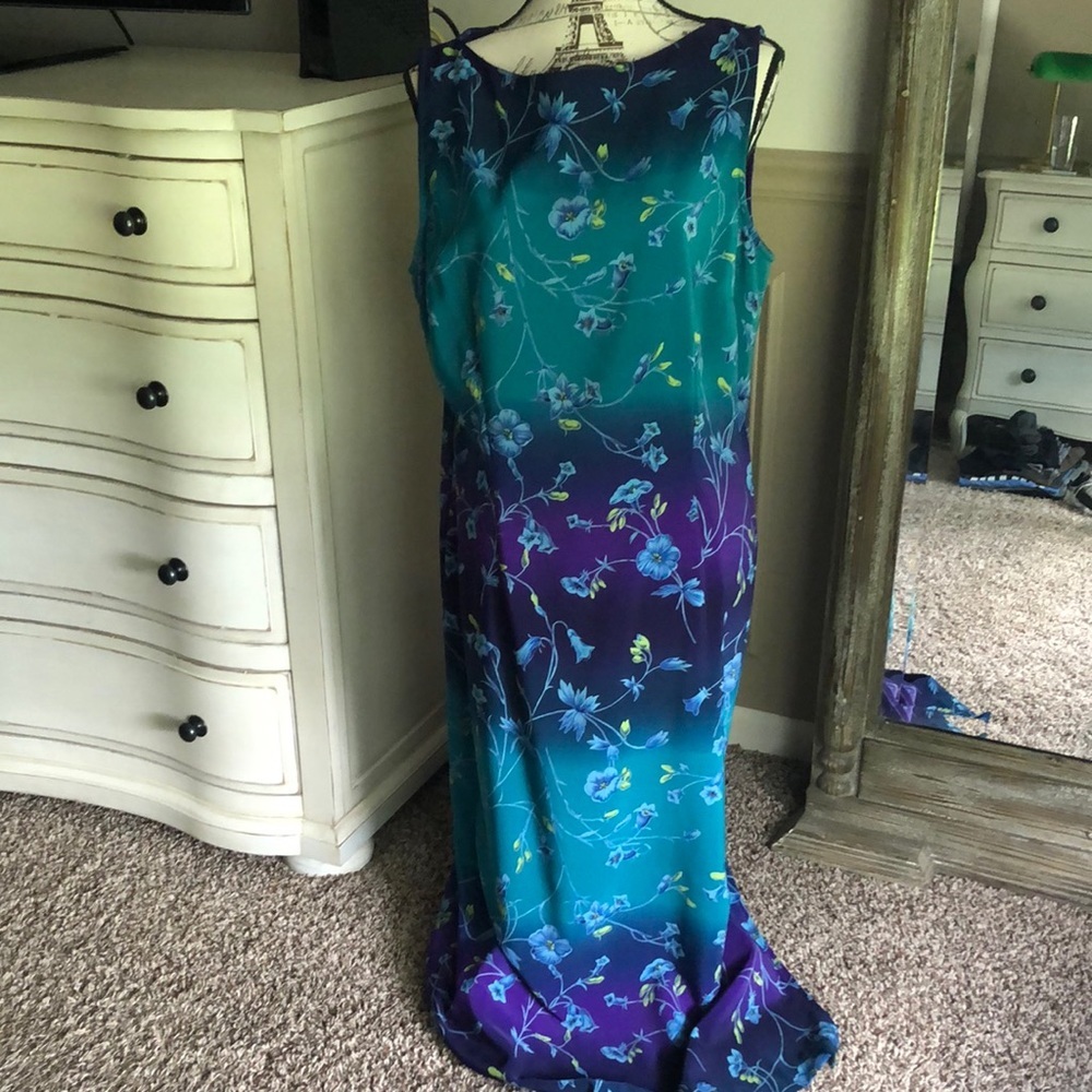 Sag Harbour maxi sleeveless floral dress